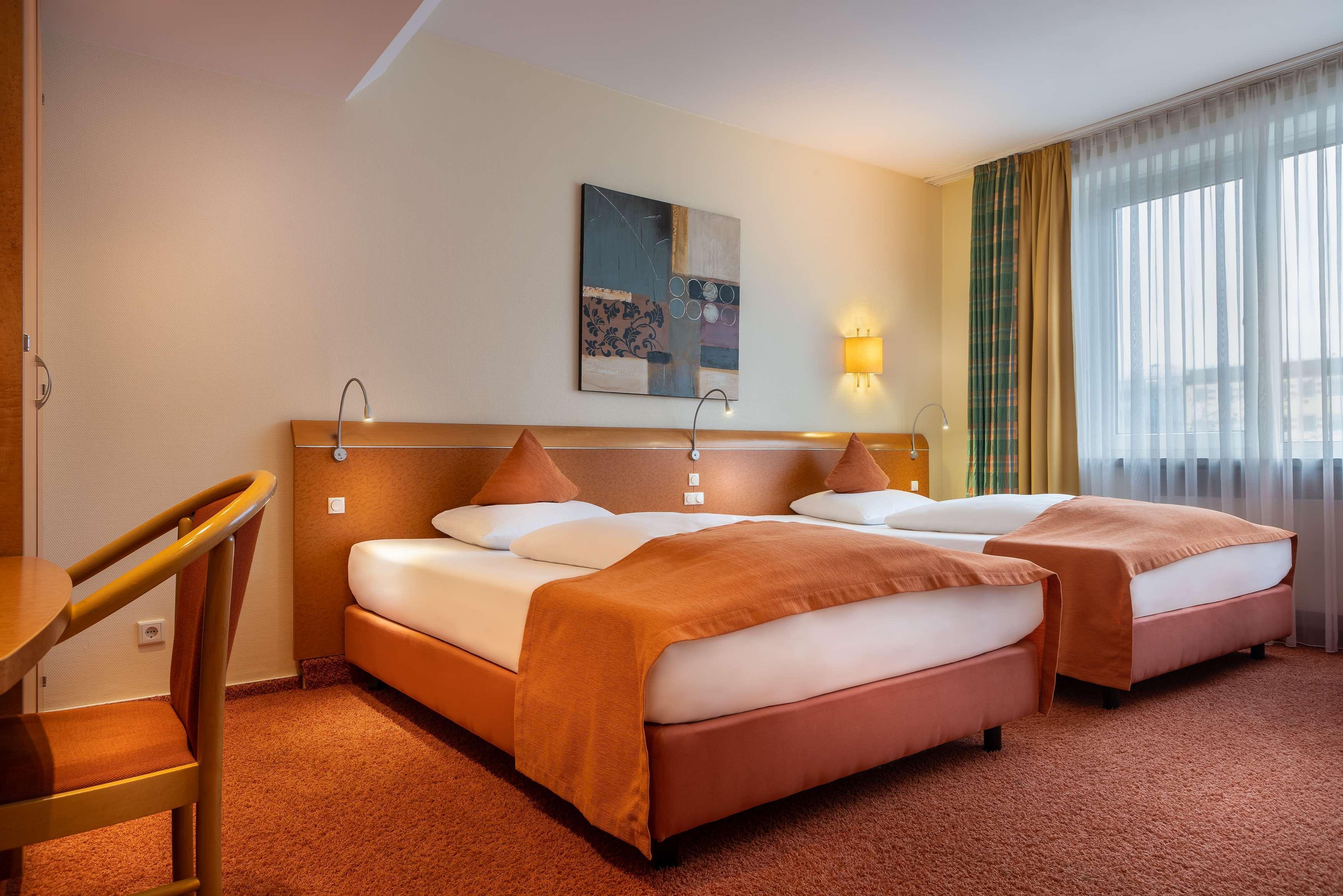 Garner Hotel Hamburg - Wandsbek Marktplatz Exterior foto